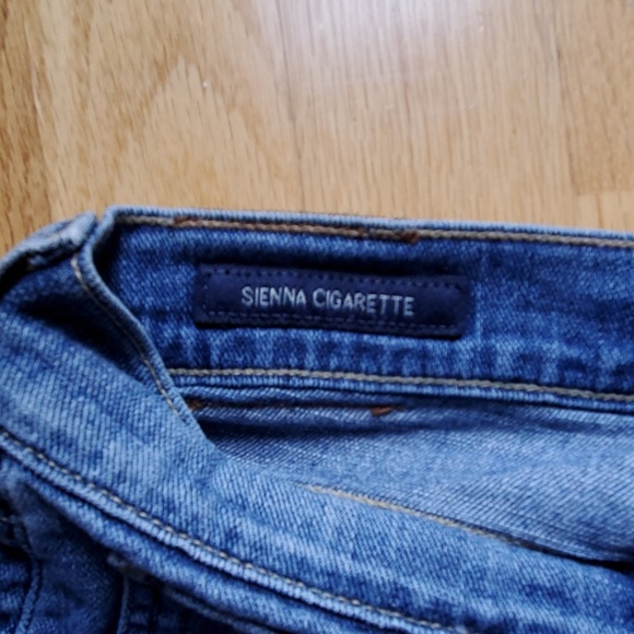 EUC Lucky Brand Sienna Cigarette Jeans - Picture 5 of 5